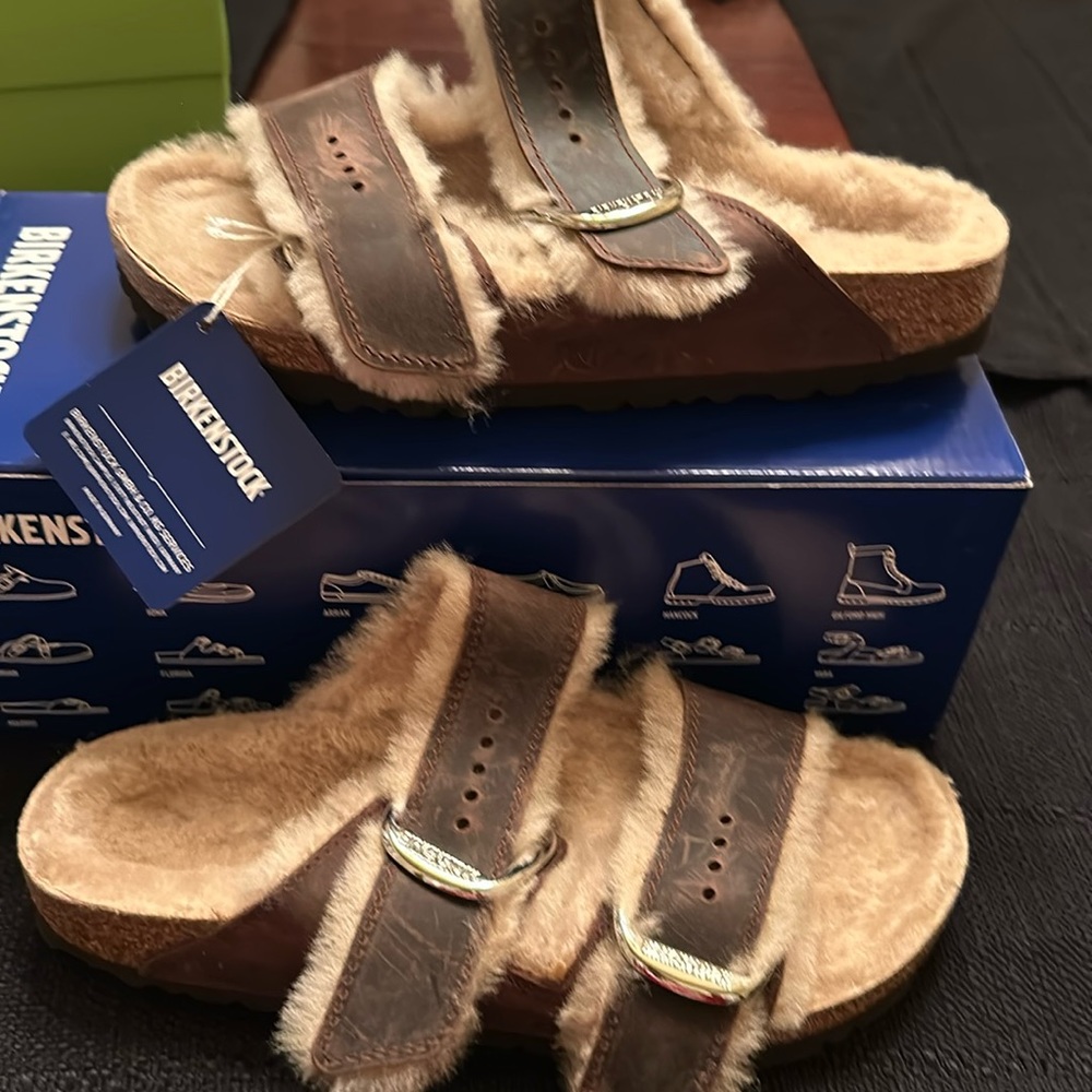 birkenstocks arizona big buckle shearling women’s 7